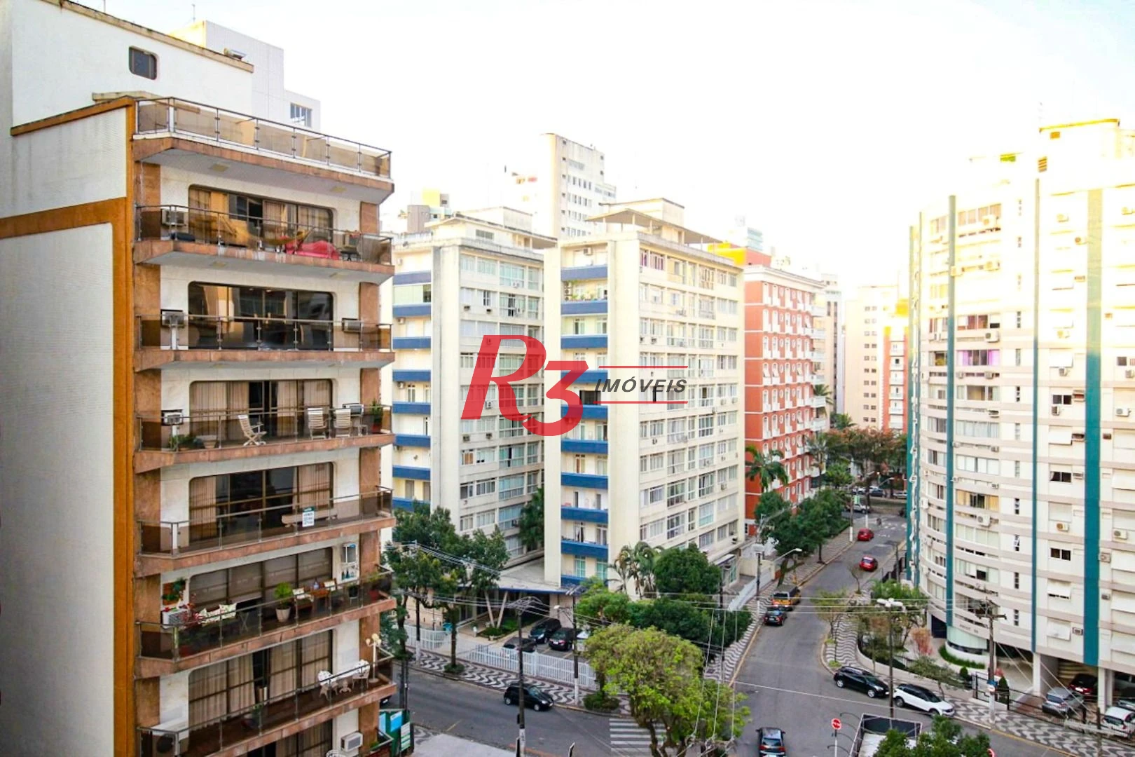 Apartamento com 3 dormitórios à venda, 156 m² por R$ 950.000,00 - Gonzaga - Santos/SP