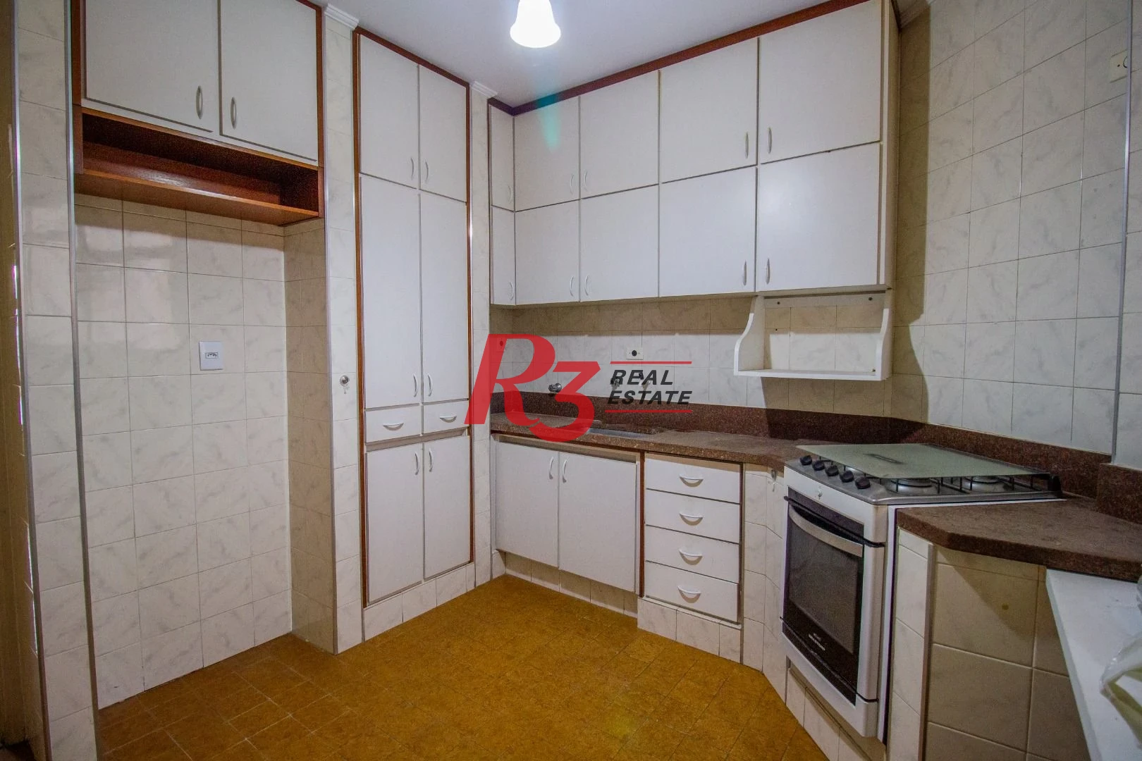 Apartamento com 2 dormitórios para alugar, 82 m² por R$ 3.800,00/mês - Gonzaga - Santos/SP