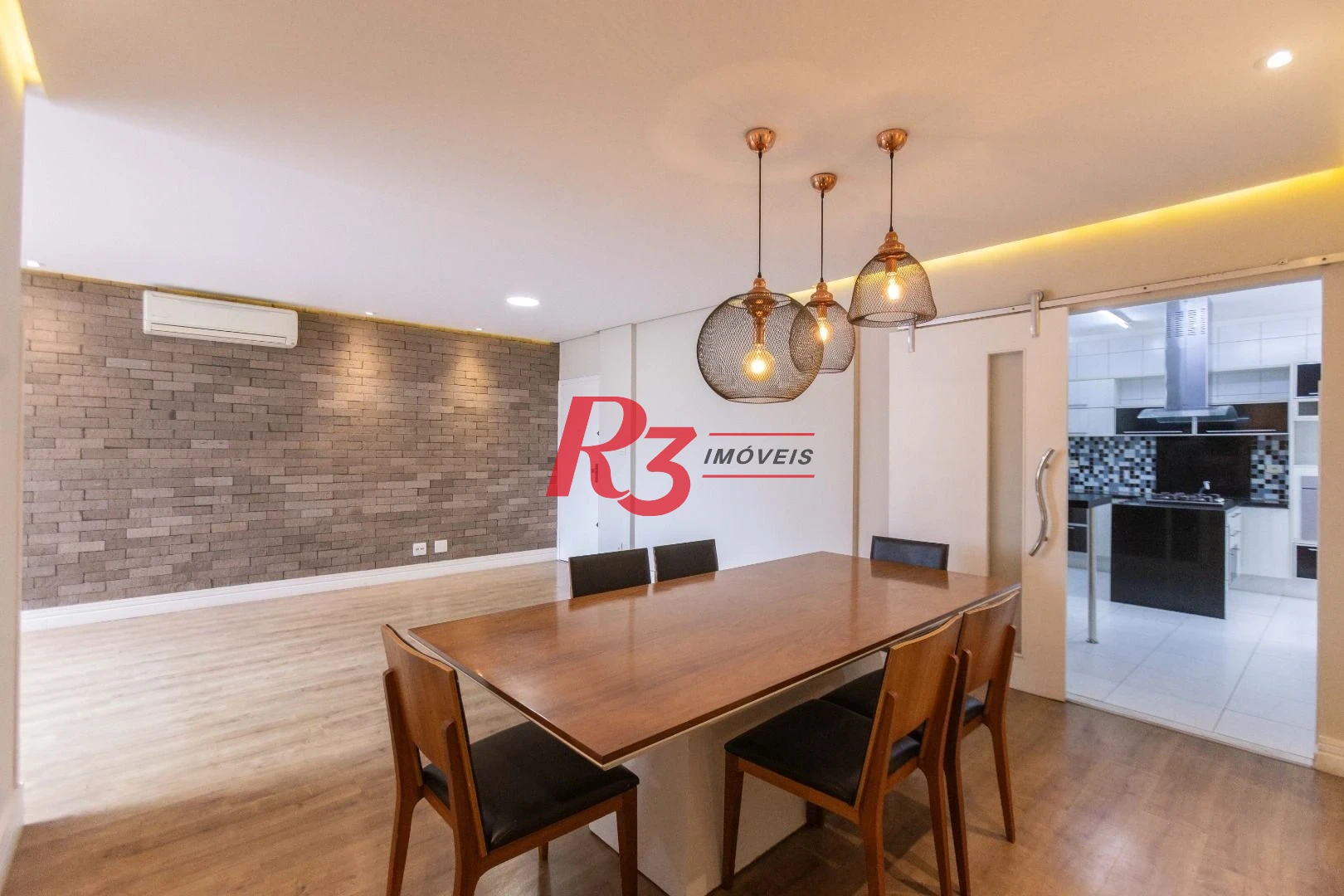 Apartamento com 3 dormitórios para alugar, 130 m² por R$ 6.991,46/mês - Embaré - Santos/SP