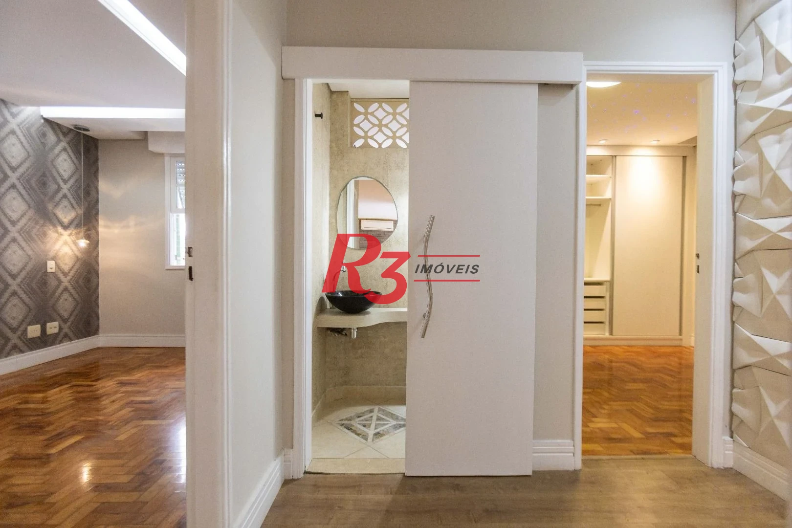 Apartamento com 3 dormitórios para alugar, 130 m² por R$ 6.991,46/mês - Embaré - Santos/SP