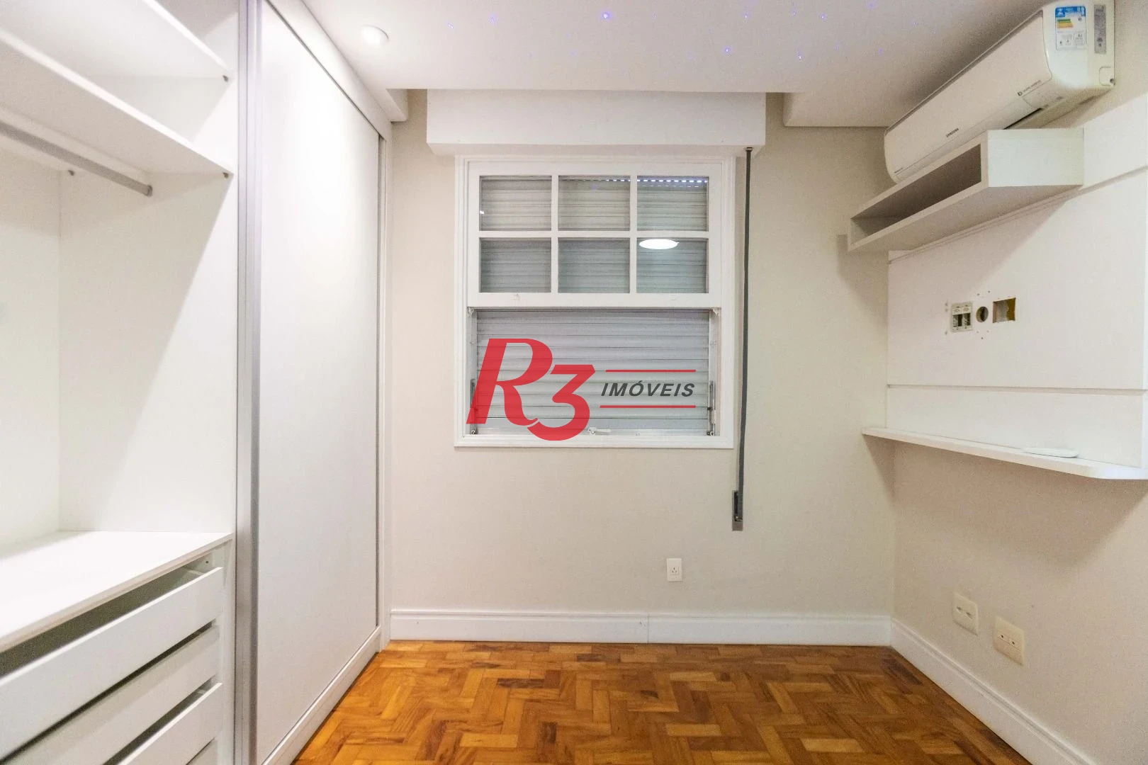 Apartamento com 3 dormitórios para alugar, 130 m² por R$ 6.991,46/mês - Embaré - Santos/SP