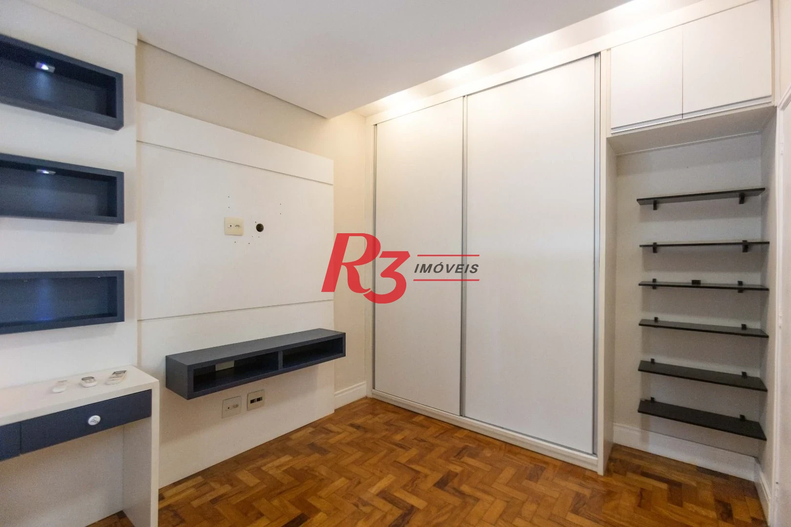 Apartamento com 3 dormitórios para alugar, 130 m² por R$ 6.991,46/mês - Embaré - Santos/SP