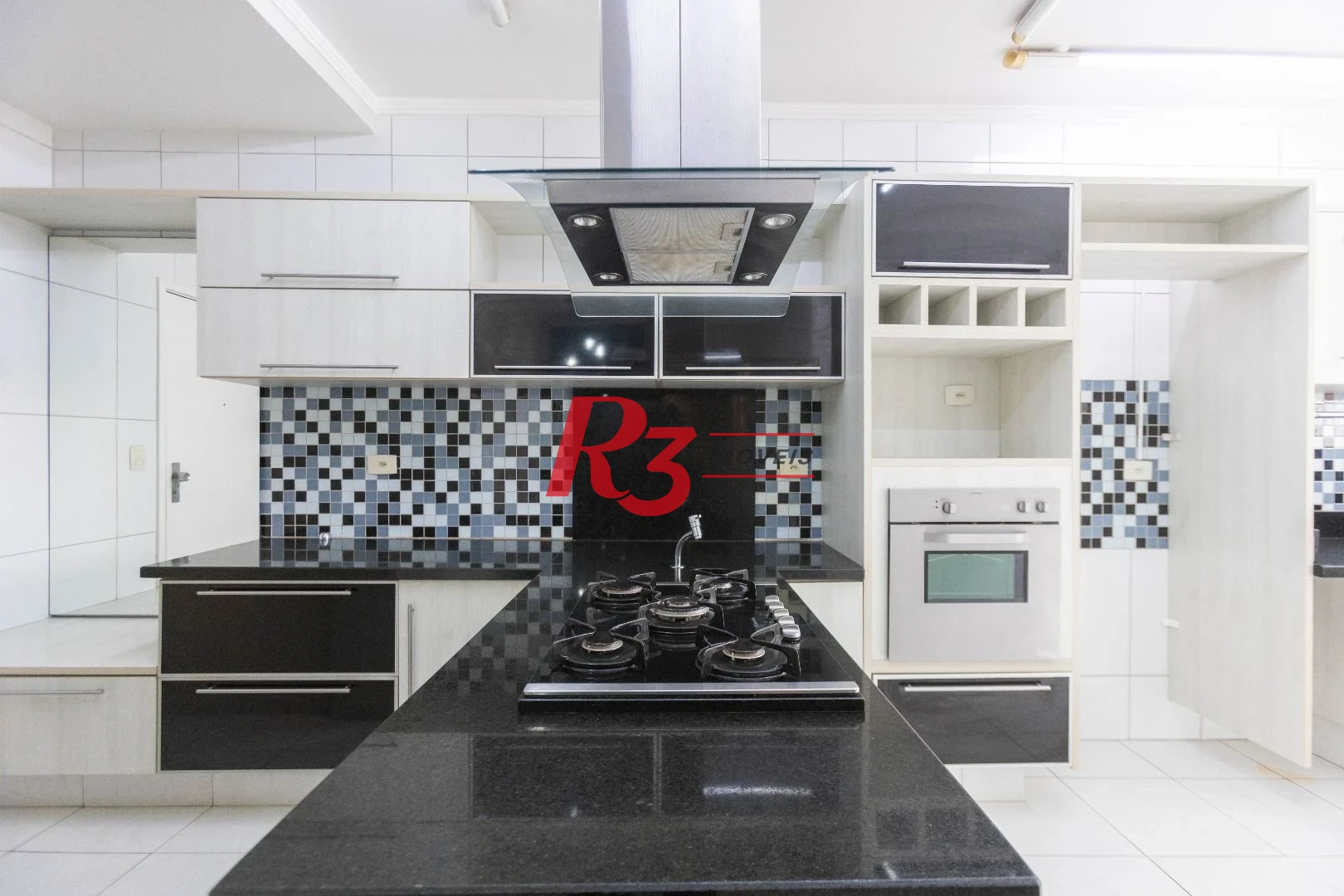 Apartamento com 3 dormitórios para alugar, 130 m² por R$ 6.991,46/mês - Embaré - Santos/SP