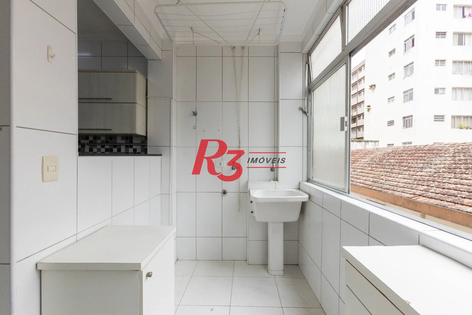 Apartamento com 3 dormitórios para alugar, 130 m² por R$ 6.991,46/mês - Embaré - Santos/SP
