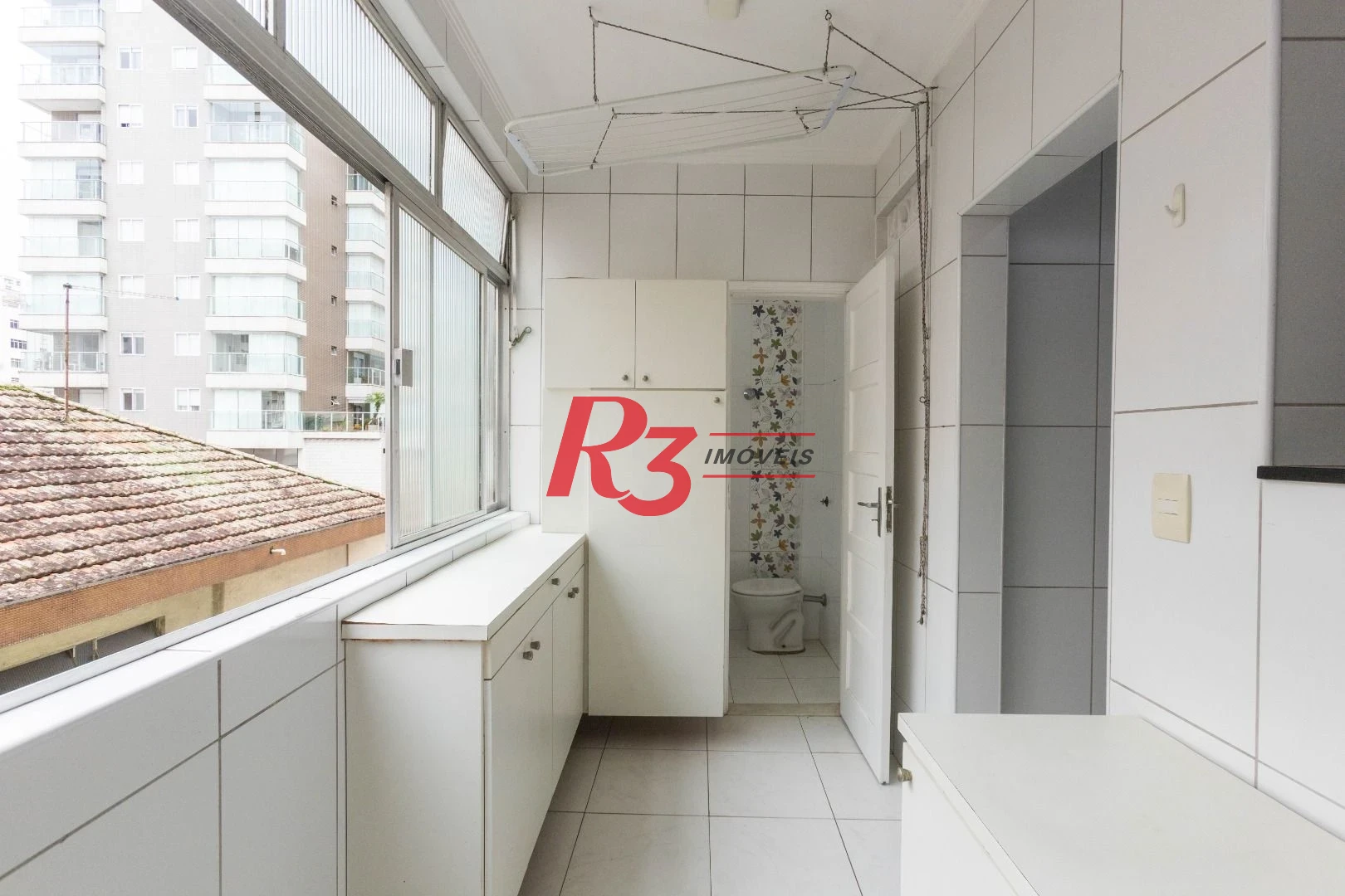 Apartamento com 3 dormitórios para alugar, 130 m² por R$ 6.991,46/mês - Embaré - Santos/SP