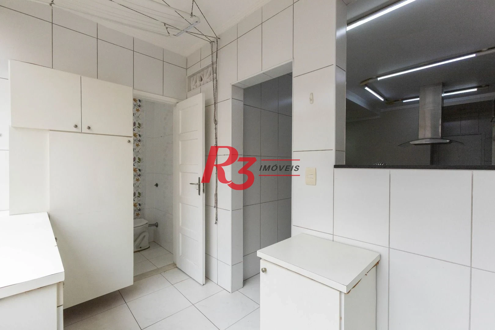 Apartamento com 3 dormitórios para alugar, 130 m² por R$ 6.991,46/mês - Embaré - Santos/SP