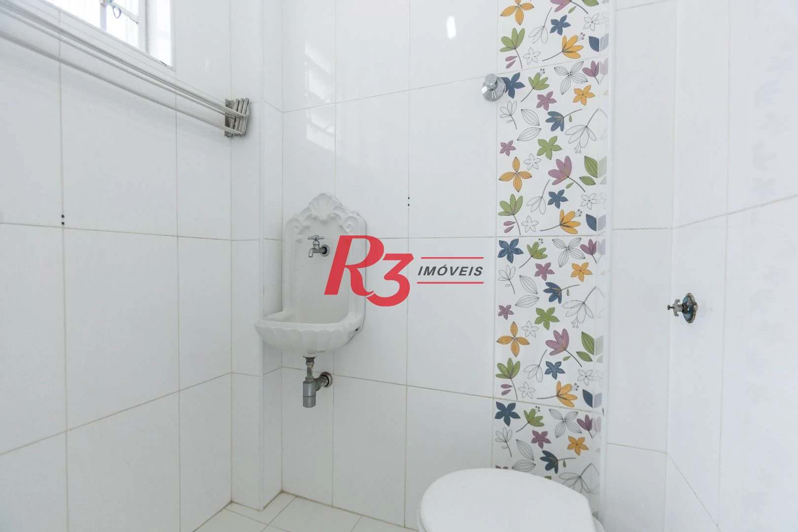 Apartamento com 3 dormitórios para alugar, 130 m² por R$ 6.991,46/mês - Embaré - Santos/SP