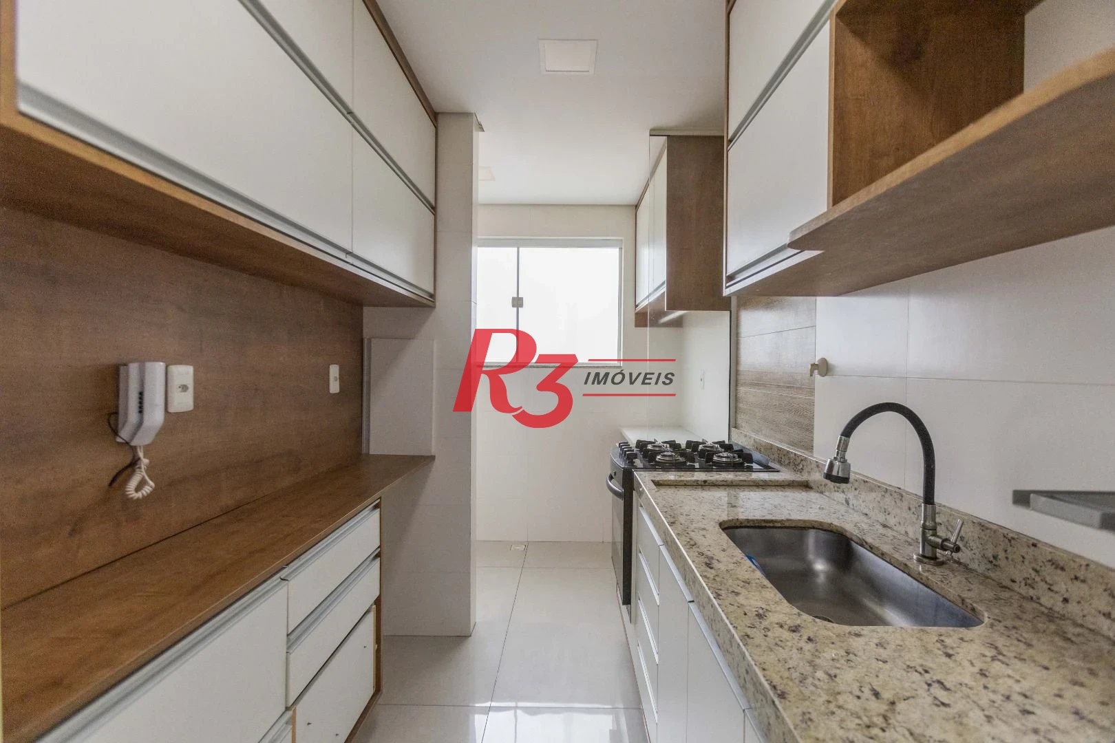 Sobrado com 2 dormitórios à venda, 100 m² por R$ 785.000,00 - Campo Grande - Santos/SP