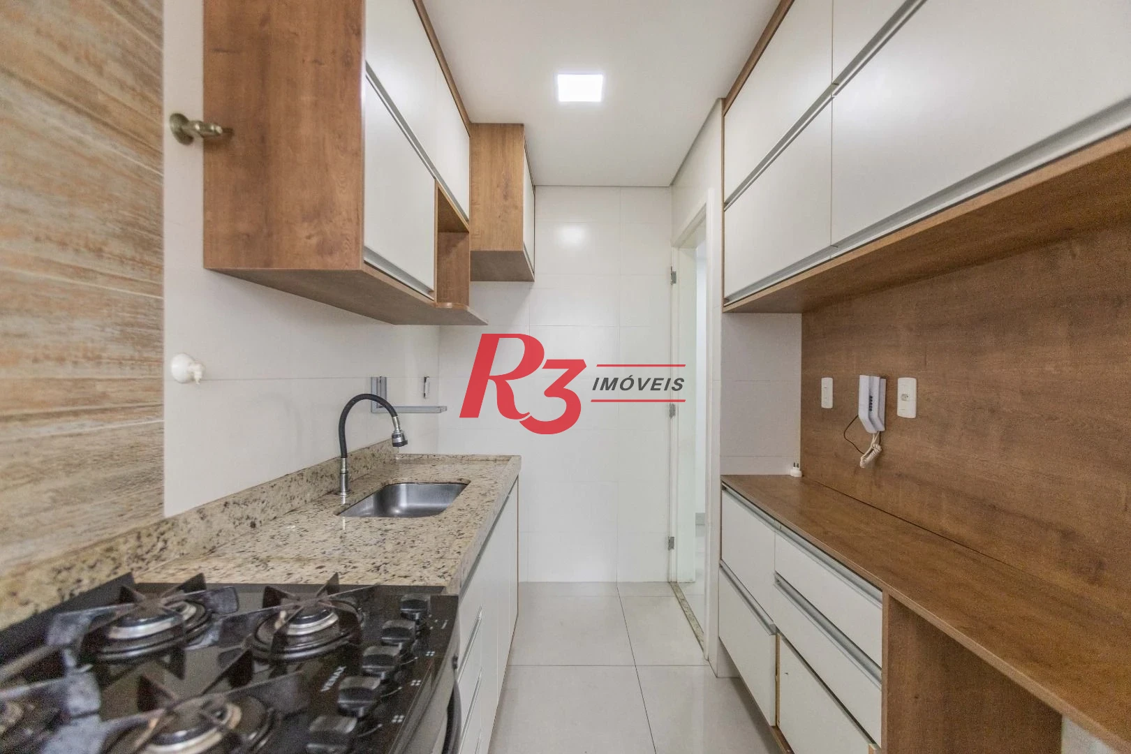 Sobrado com 2 dormitórios à venda, 100 m² por R$ 785.000,00 - Campo Grande - Santos/SP