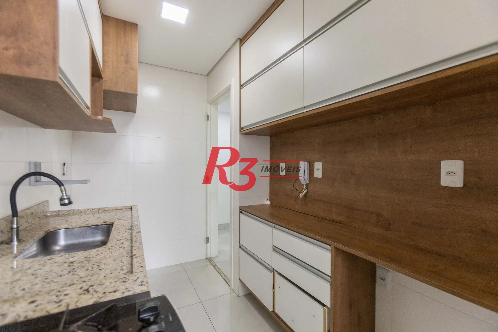 Sobrado com 2 dormitórios à venda, 100 m² por R$ 785.000,00 - Campo Grande - Santos/SP