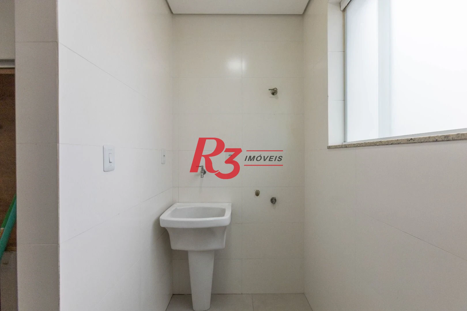 Sobrado com 2 dormitórios à venda, 100 m² por R$ 785.000,00 - Campo Grande - Santos/SP