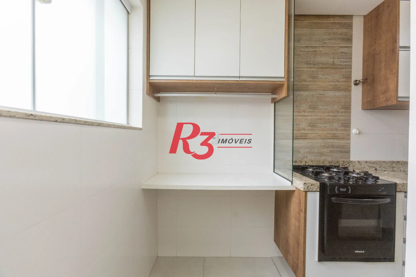 Sobrado com 2 dormitórios à venda, 100 m² por R$ 785.000,00 - Campo Grande - Santos/SP