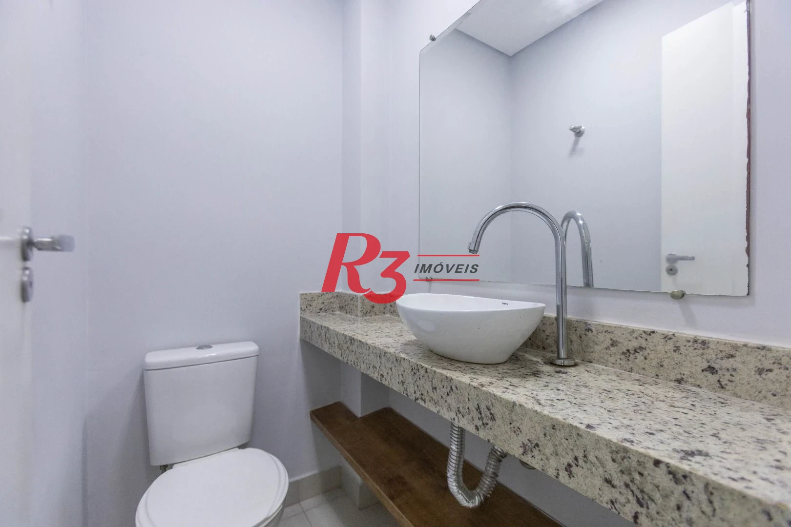 Sobrado com 2 dormitórios à venda, 100 m² por R$ 785.000,00 - Campo Grande - Santos/SP