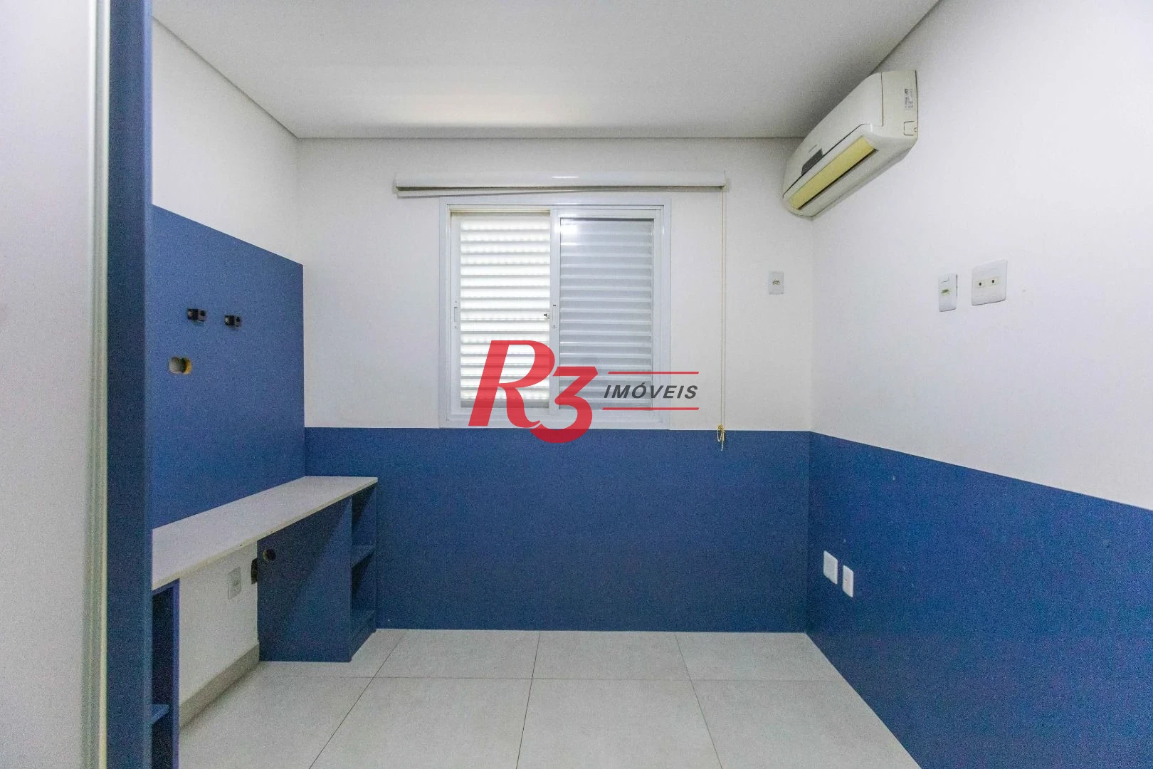 Sobrado com 2 dormitórios à venda, 100 m² por R$ 785.000,00 - Campo Grande - Santos/SP