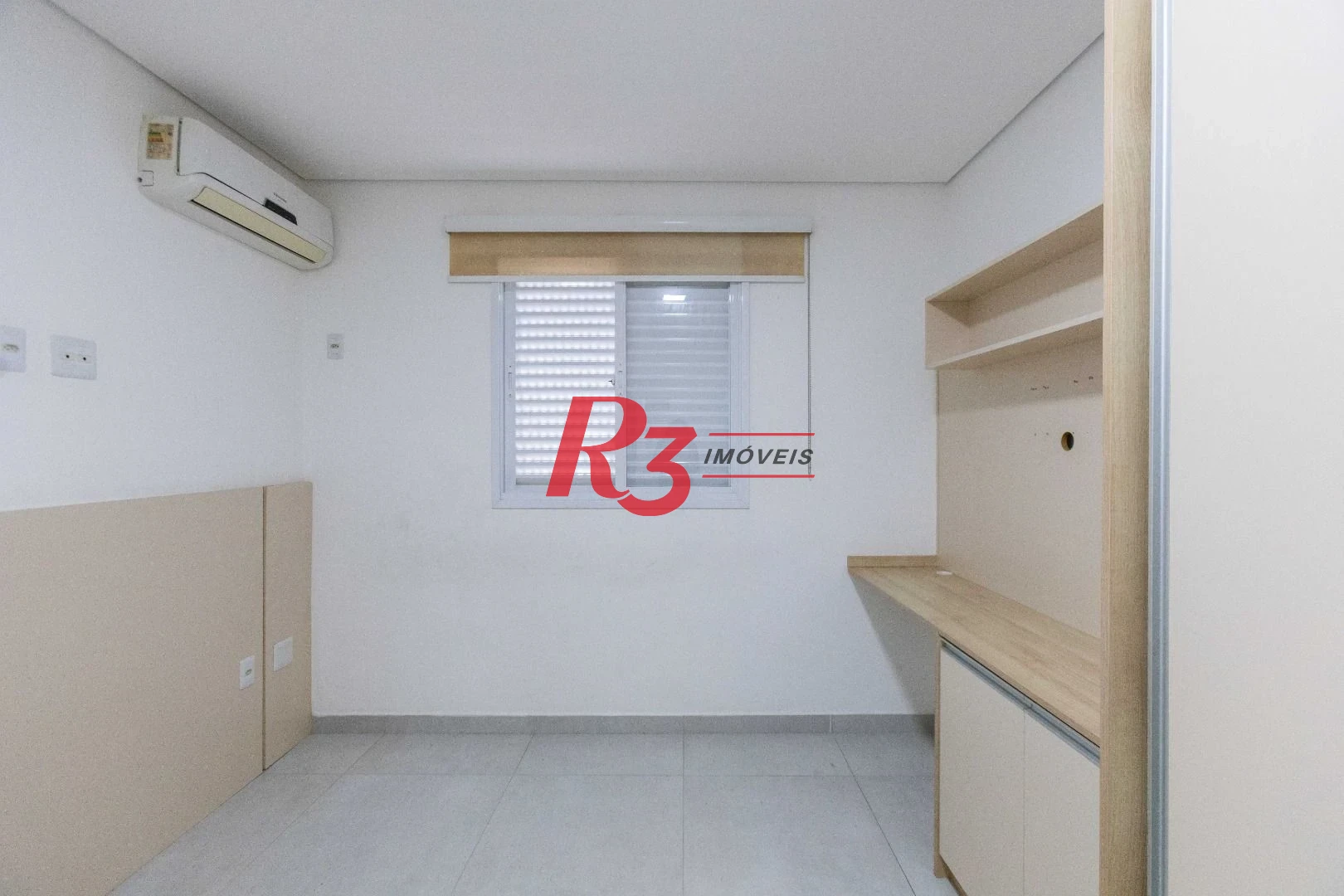 Sobrado com 2 dormitórios à venda, 100 m² por R$ 785.000,00 - Campo Grande - Santos/SP