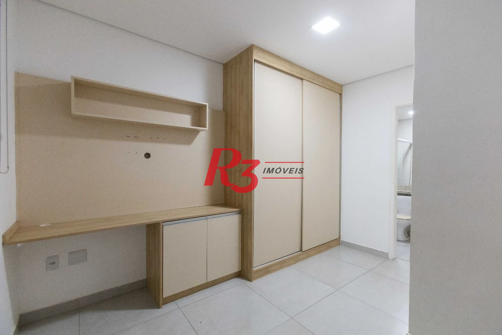 Sobrado com 2 dormitórios à venda, 100 m² por R$ 785.000,00 - Campo Grande - Santos/SP