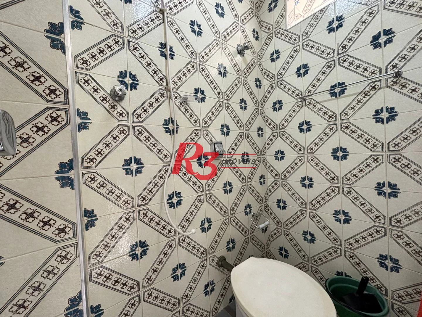 Apartamento com 2 dormitórios com dependência, garagem demarcada, para alugar, 115 m² por R$ 5.622/mês - Gonzaga - Santos/SP