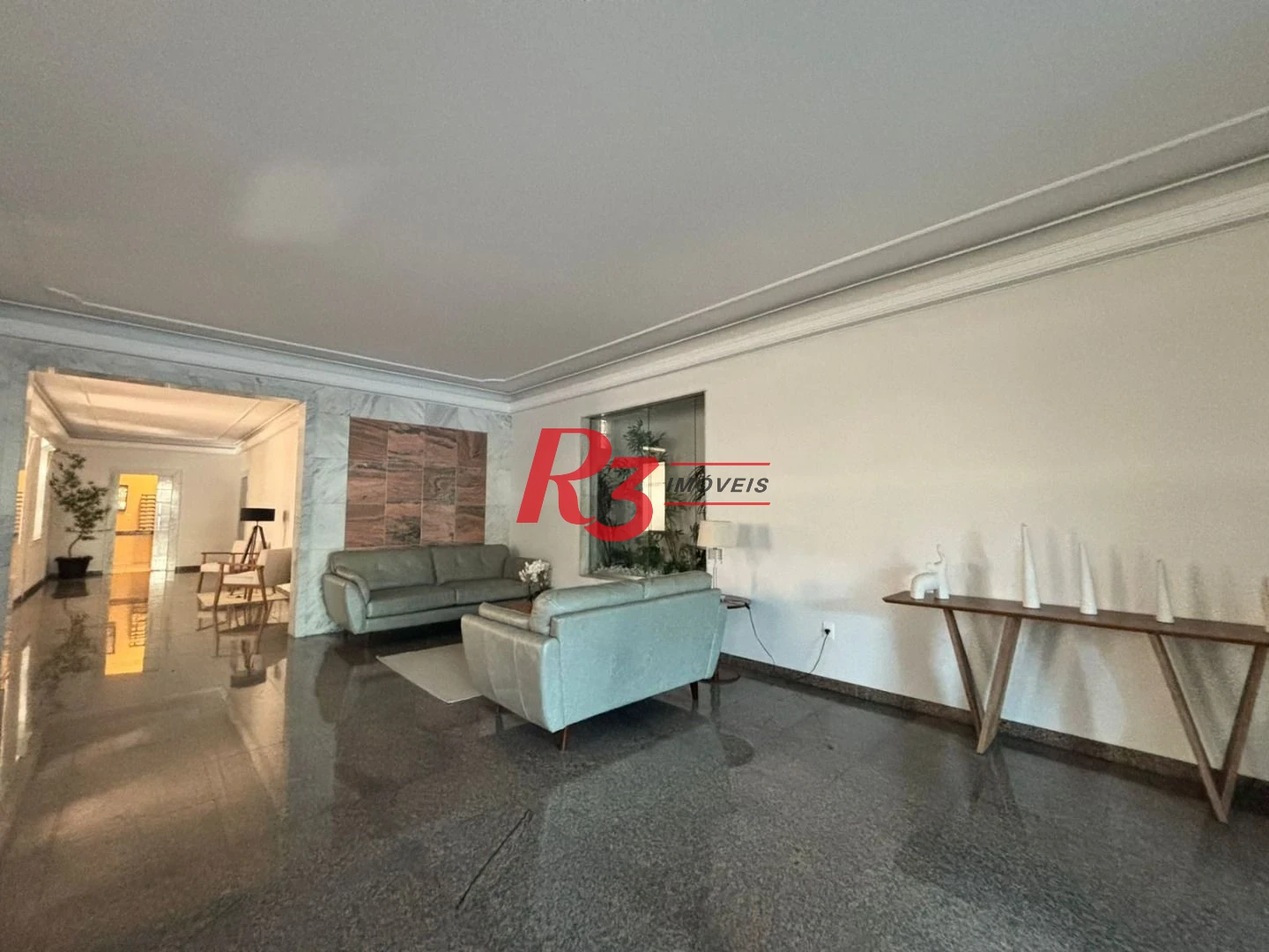 Apartamento com 2 dormitórios com dependência, garagem demarcada, para alugar, 115 m² por R$ 5.622/mês - Gonzaga - Santos/SP