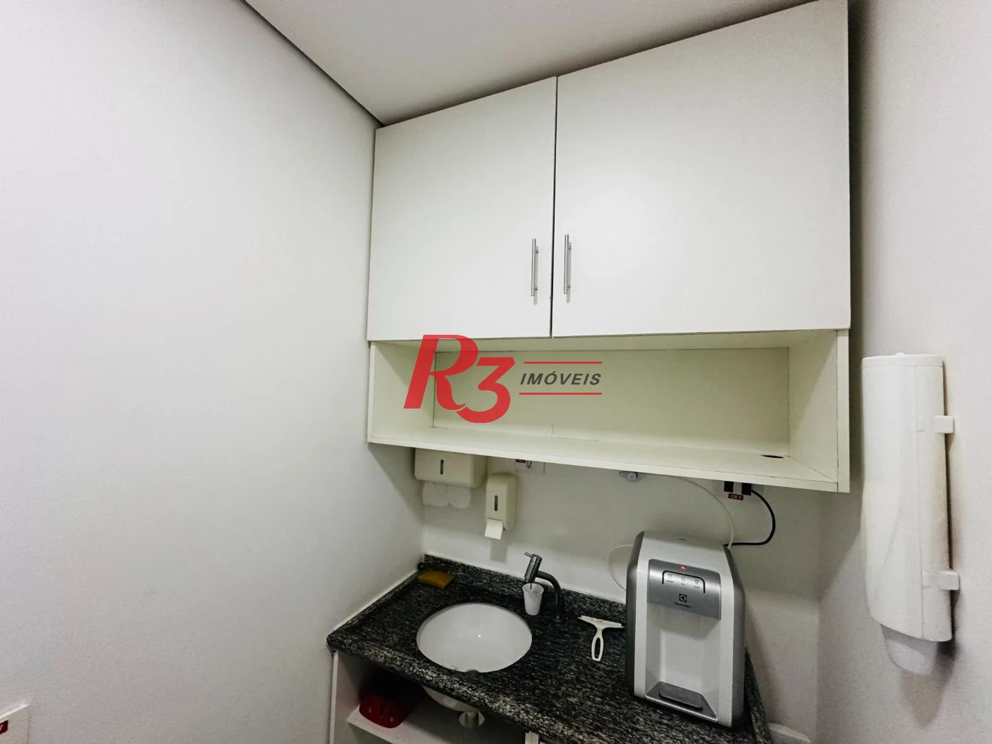 Conjunto para alugar, 80 m² por R$ 4.800,00/mês - Macuco - Santos/SP