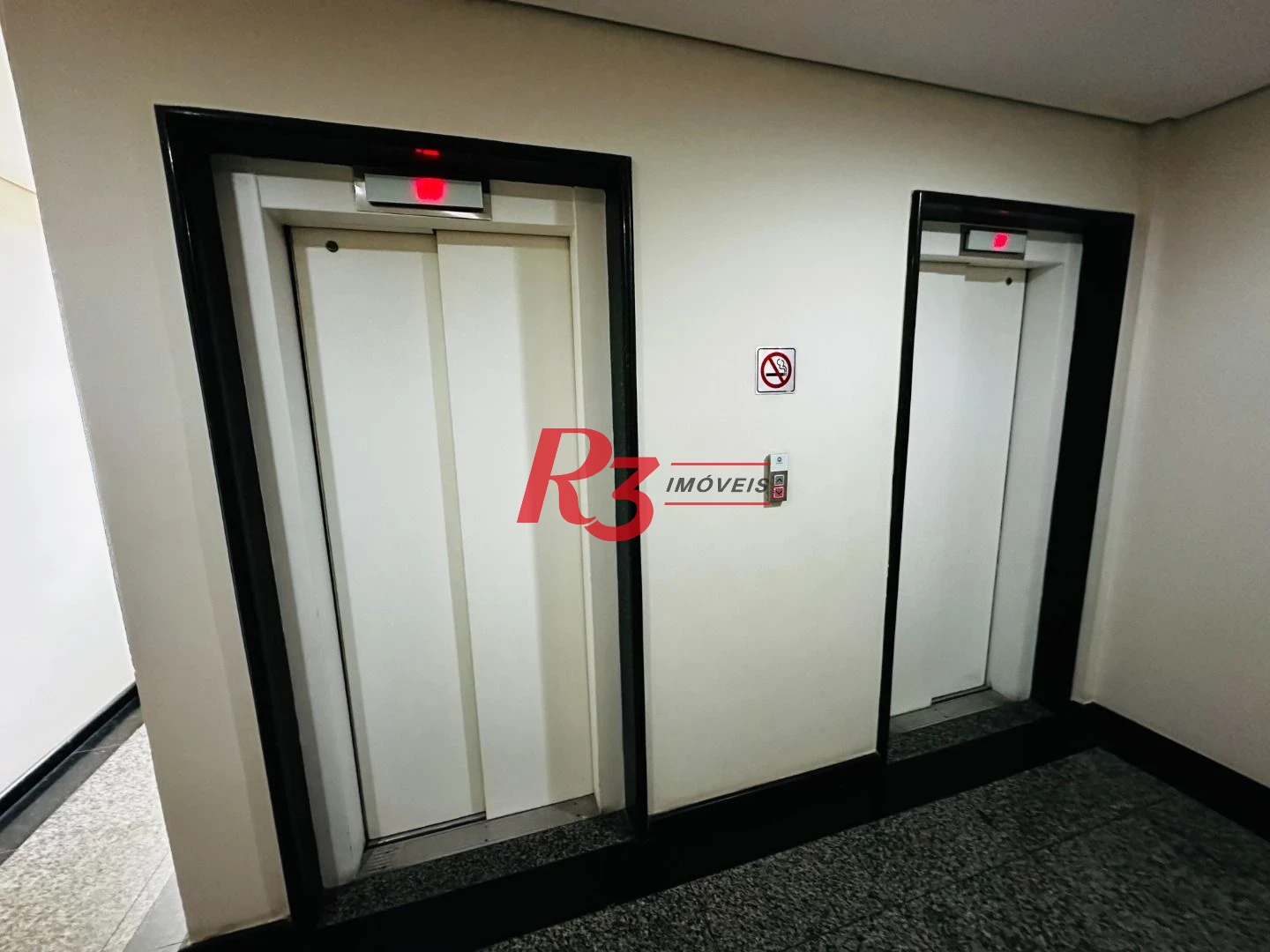 Conjunto para alugar, 80 m² por R$ 4.800,00/mês - Macuco - Santos/SP