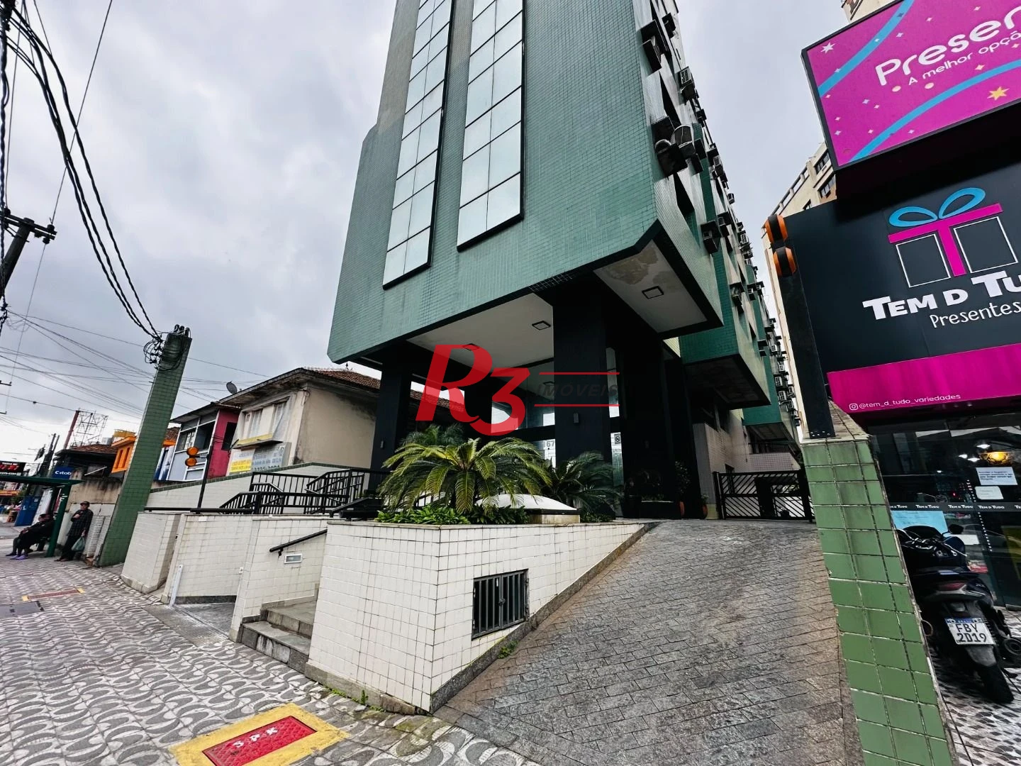 Conjunto para alugar, 80 m² por R$ 4.800,00/mês - Macuco - Santos/SP