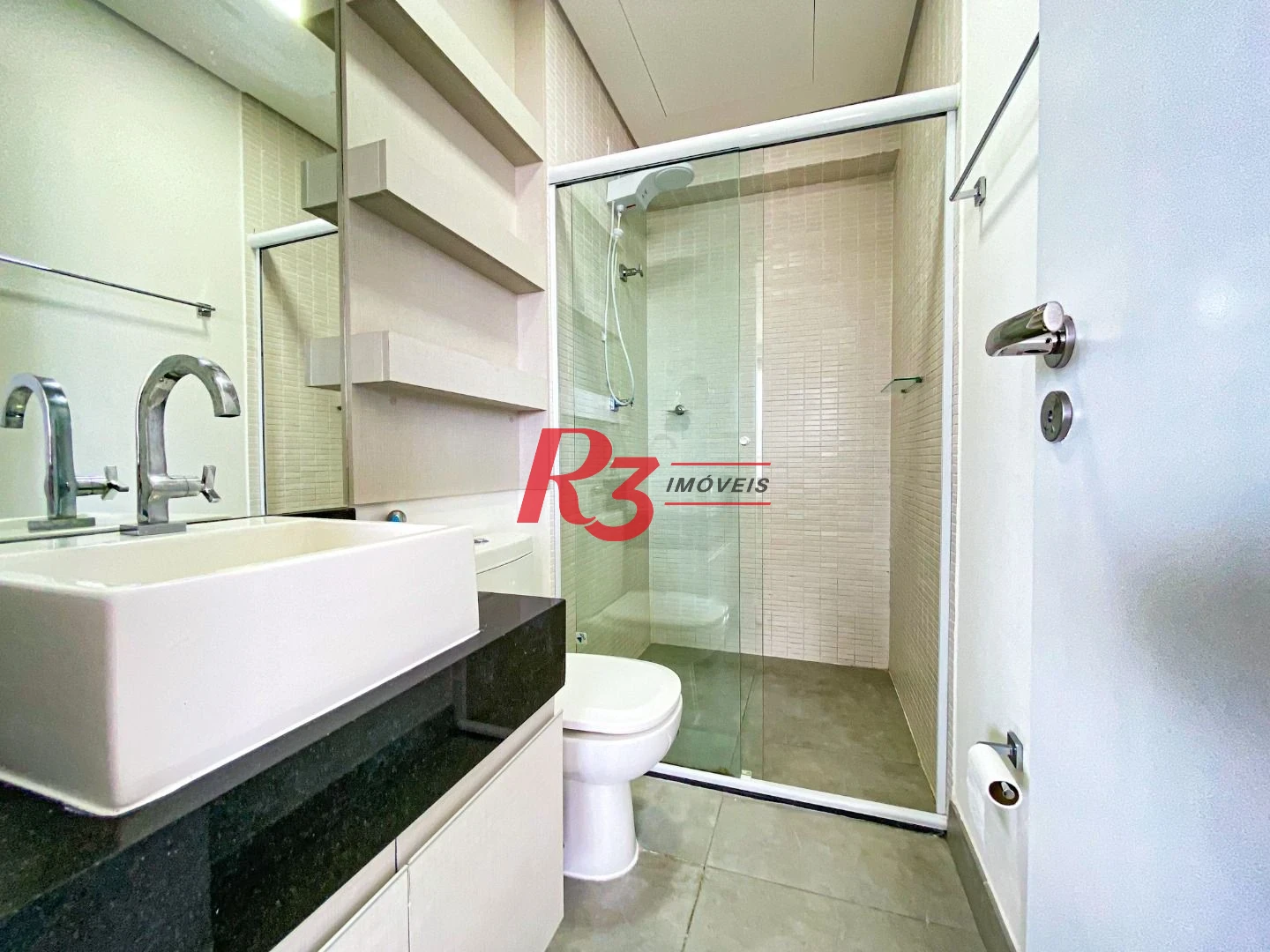 Apartamento com 1 dormitório para alugar, 53 m² por R$ 5.800,02/mês - Pompéia - Santos/SP