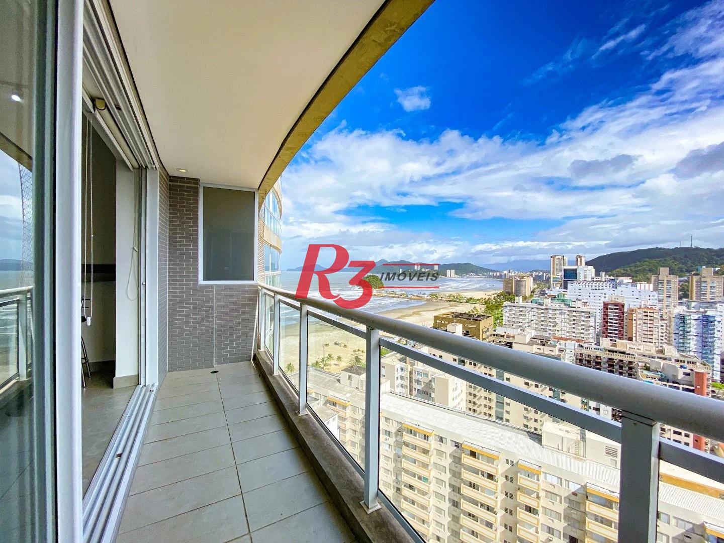 Apartamento com 1 dormitório para alugar, 53 m² por R$ 5.800,02/mês - Pompéia - Santos/SP