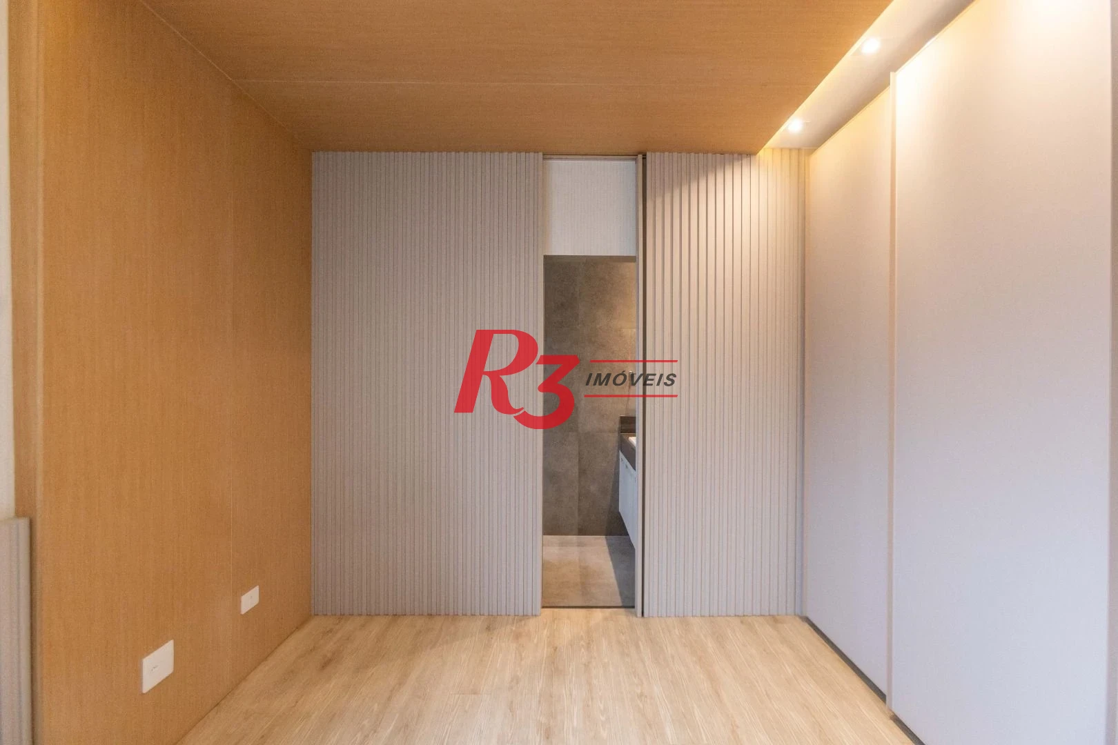 Apartamento com 2 dormitórios à venda, 145 m² por R$ 2.480.000,00 - Boqueirão - Santos/SP