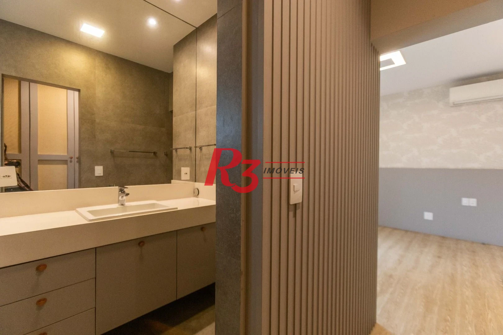 Apartamento com 2 dormitórios à venda, 145 m² por R$ 2.480.000,00 - Boqueirão - Santos/SP