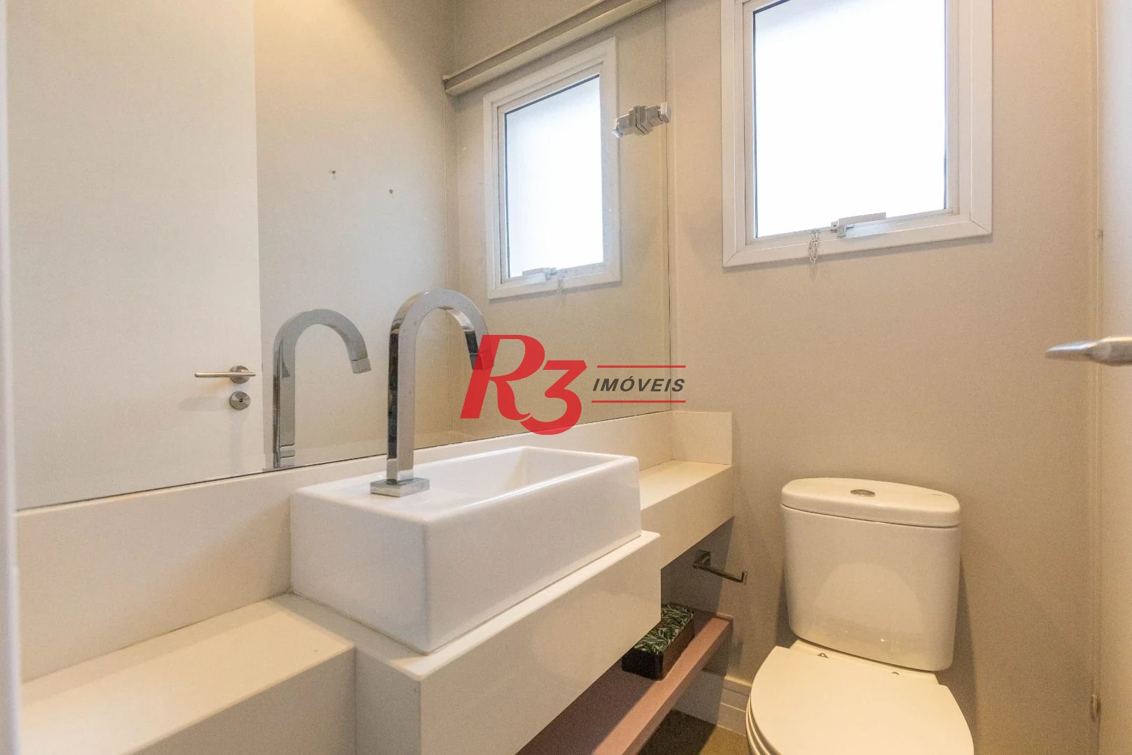 Apartamento com 2 dormitórios à venda, 145 m² por R$ 2.480.000,00 - Boqueirão - Santos/SP