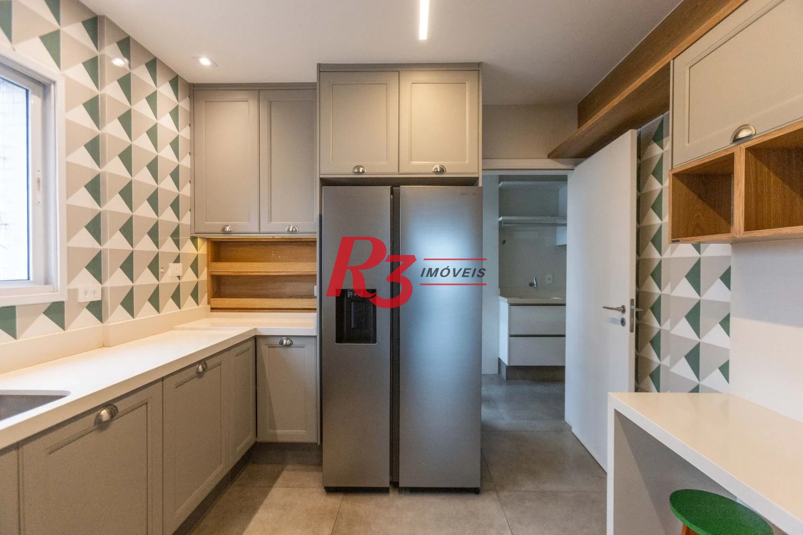 Apartamento com 2 dormitórios à venda, 145 m² por R$ 2.480.000,00 - Boqueirão - Santos/SP