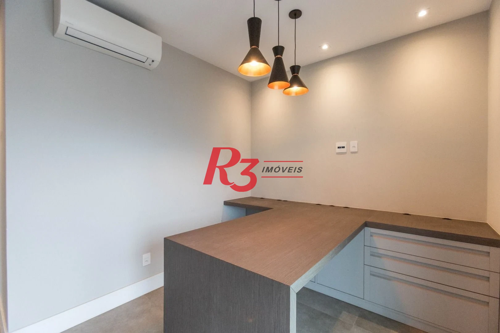 Apartamento com 2 dormitórios à venda, 145 m² por R$ 2.480.000,00 - Boqueirão - Santos/SP