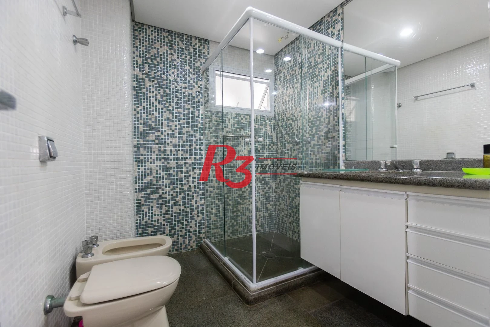 Apartamento para alugar, 197 m² por R$ 9.500,00/mês - José Menino - Santos/SP