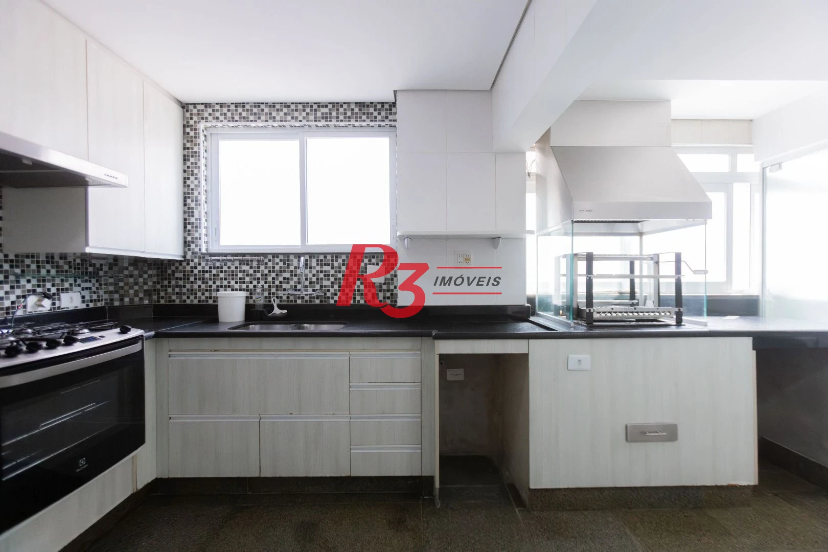 Apartamento para alugar, 197 m² por R$ 9.500,00/mês - José Menino - Santos/SP