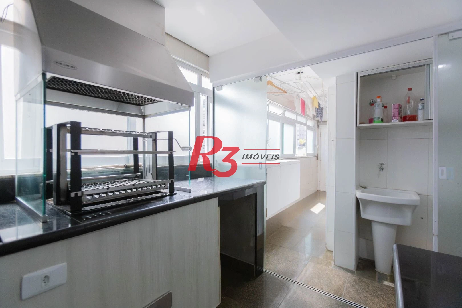 Apartamento para alugar, 197 m² por R$ 9.500,00/mês - José Menino - Santos/SP