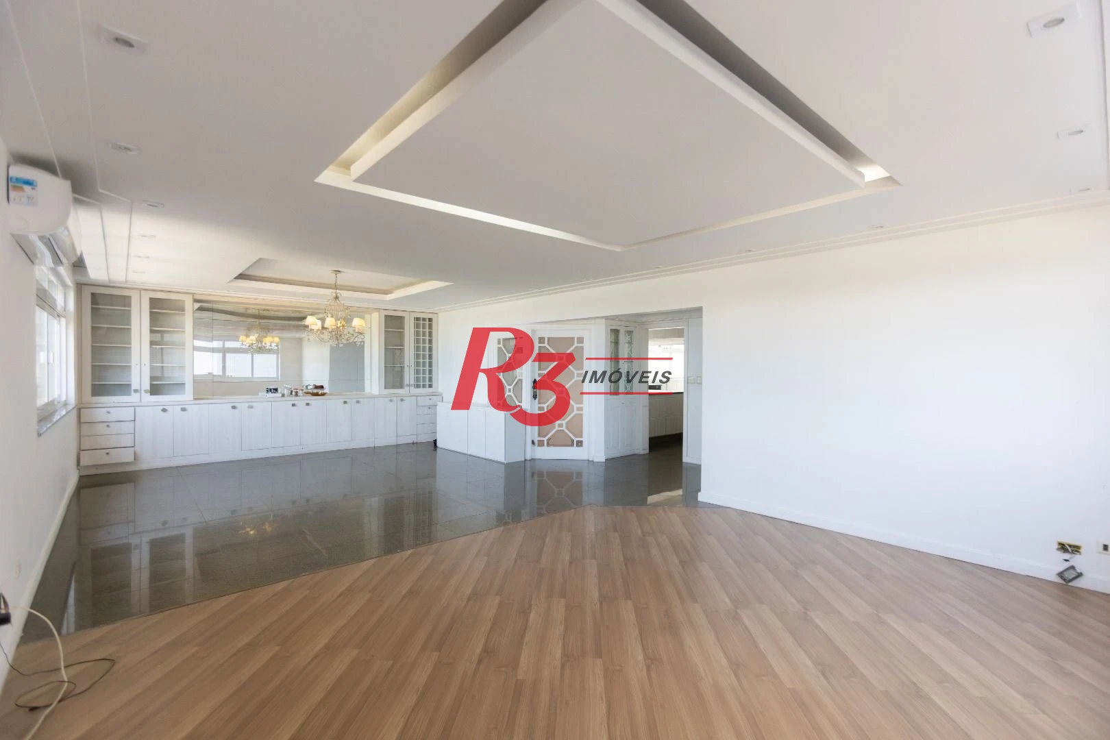 Apartamento para alugar, 197 m² por R$ 9.500,00/mês - José Menino - Santos/SP