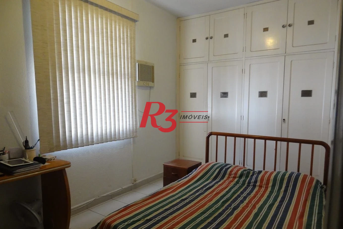 Casa com 4 dormitórios à venda, 196 m² por R$ 1.250.000,00 - Embaré - Santos/SP