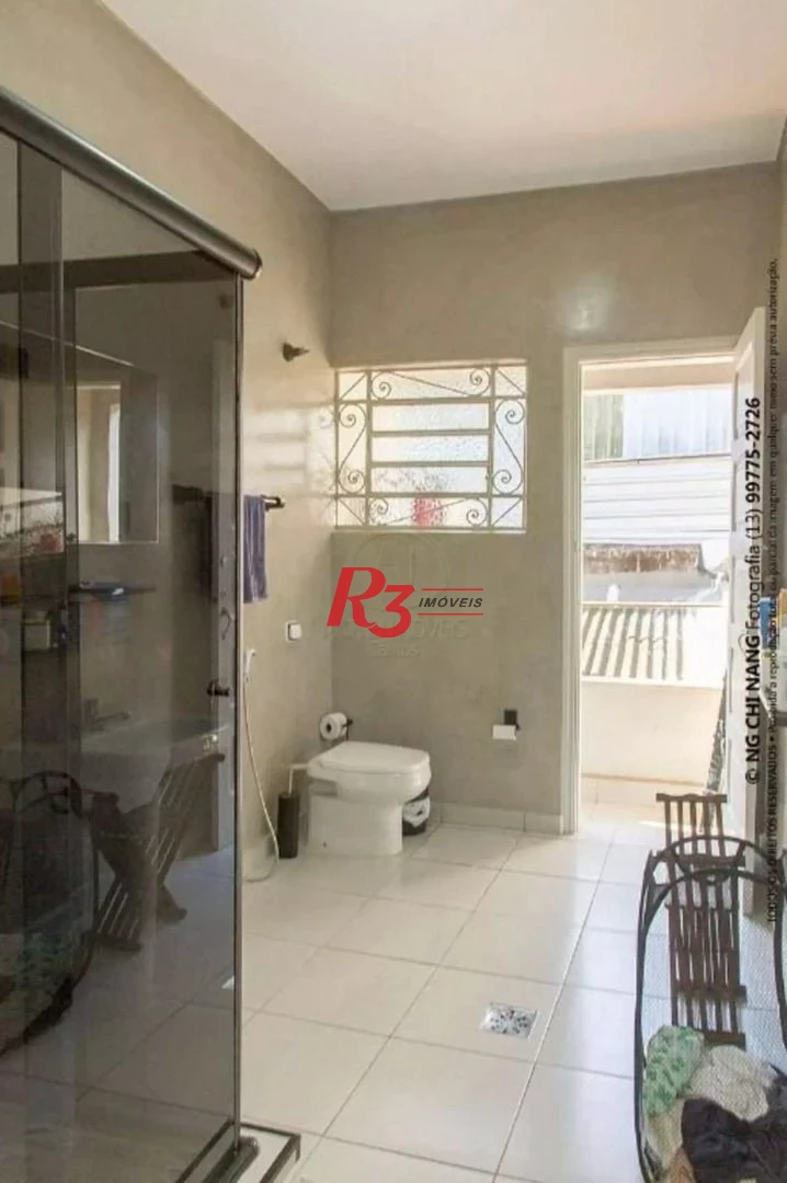 Casa com 4 dormitórios à venda, 196 m² por R$ 1.250.000,00 - Embaré - Santos/SP