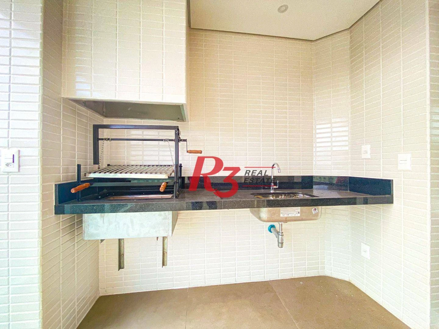 Apartamento com 2 dormitórios à venda, 107 m² por R$ 1.790.000,00 - Pompéia - Santos/SP