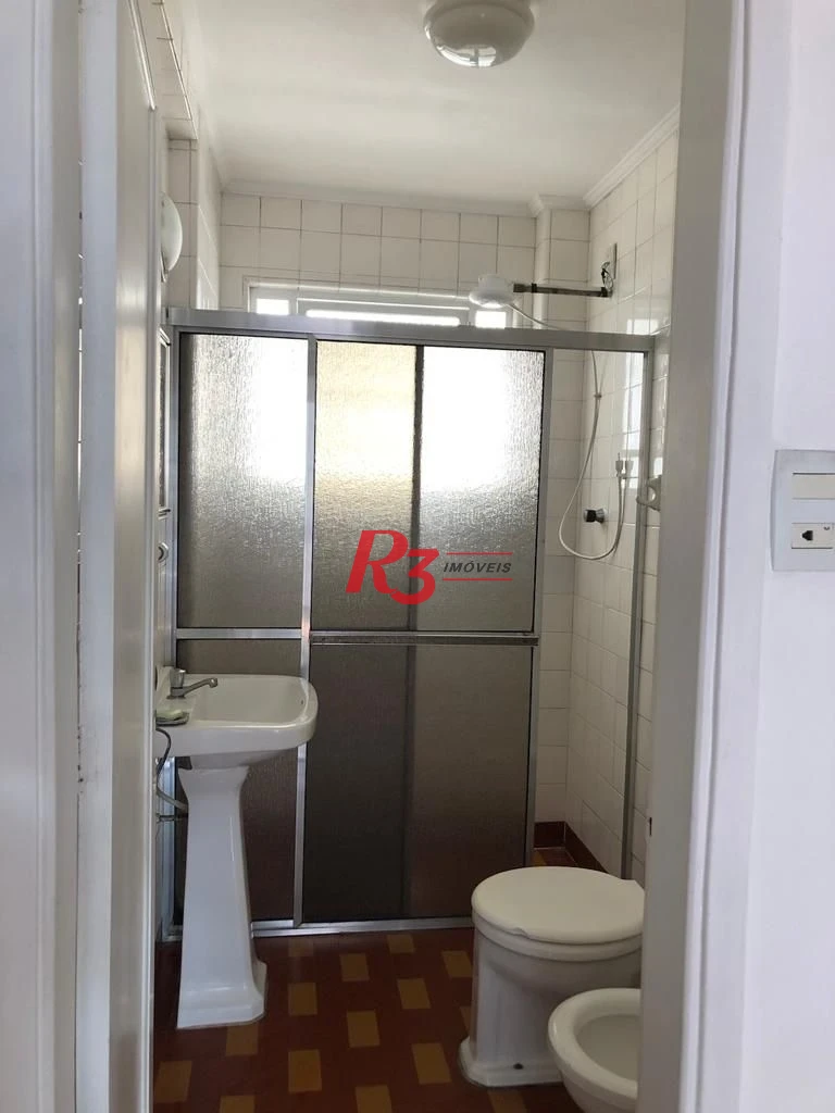 Apartamento frente a Praia! vista lateral, 70 m², 2 dorms, 1 wc, área de serviço, 1 vaga - itararé