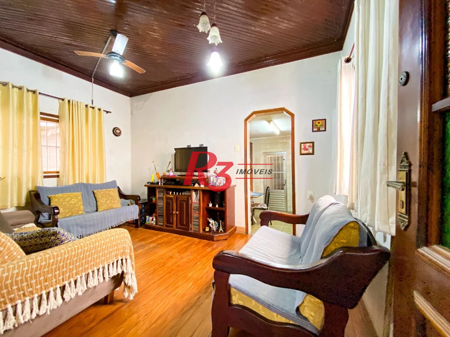 Casa com 2 dormitórios à venda, 102 m² por R$ 630.000,00 - Marapé - Santos/SP