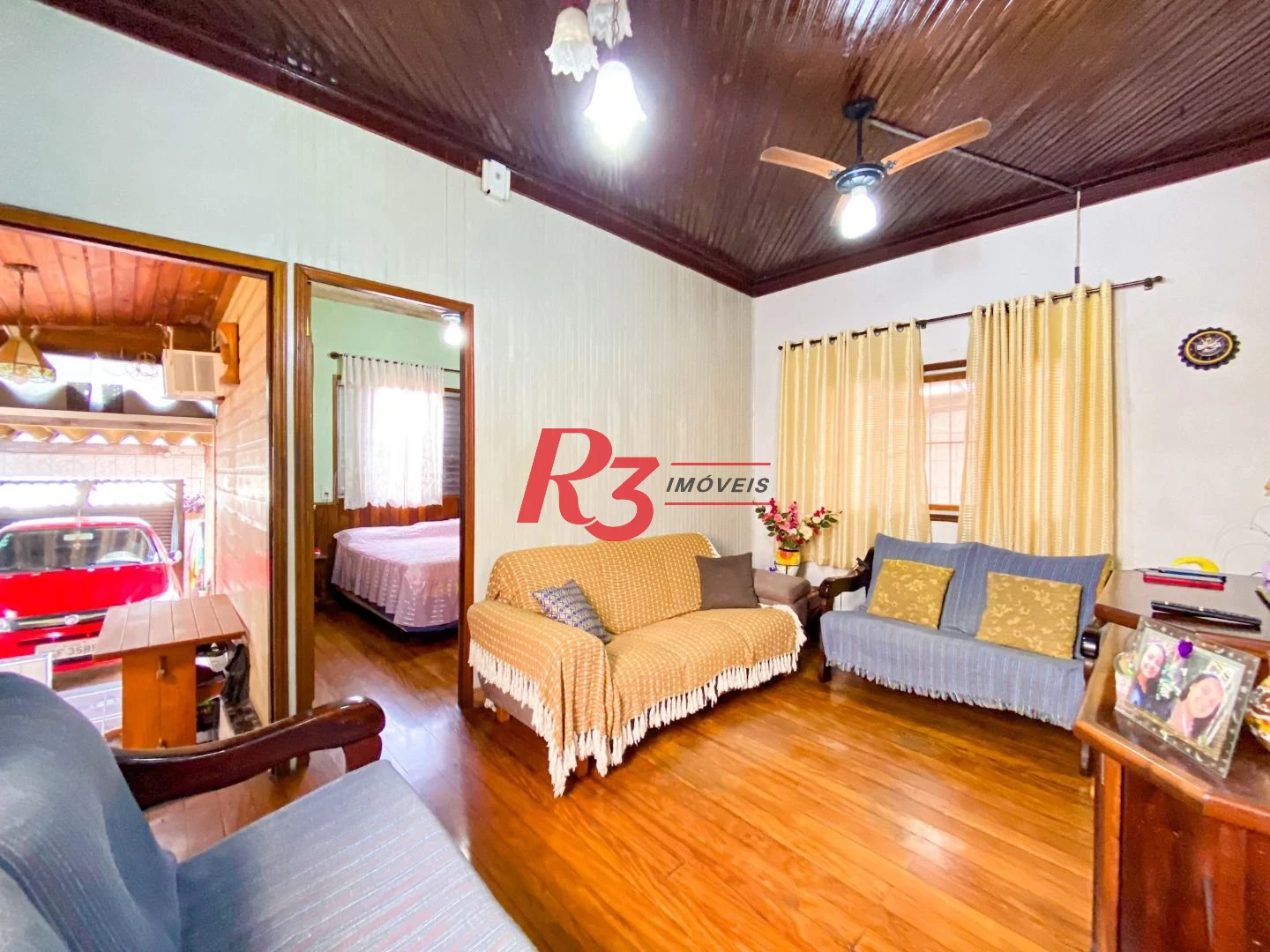 Casa com 2 dormitórios à venda, 102 m² por R$ 630.000,00 - Marapé - Santos/SP