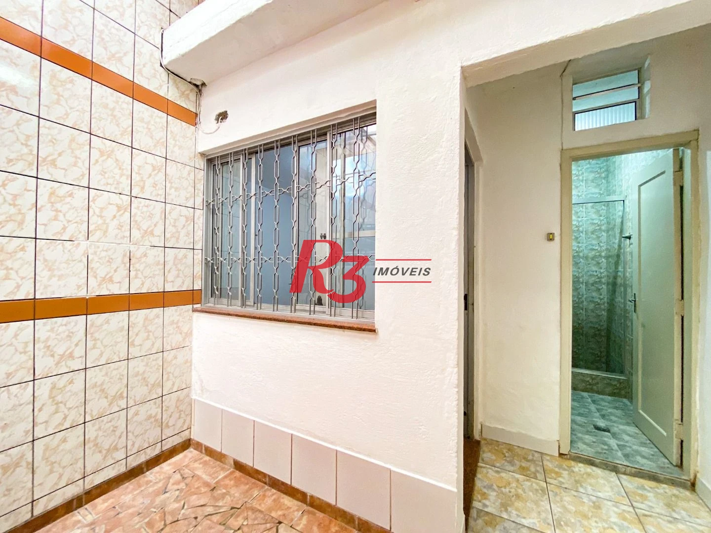 Casa com 2 dormitórios à venda, 102 m² por R$ 630.000,00 - Marapé - Santos/SP