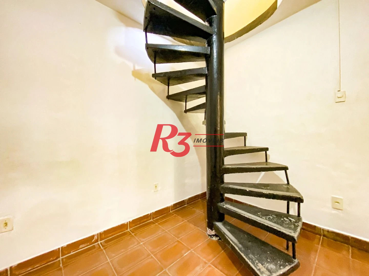 Casa com 2 dormitórios à venda, 102 m² por R$ 630.000,00 - Marapé - Santos/SP