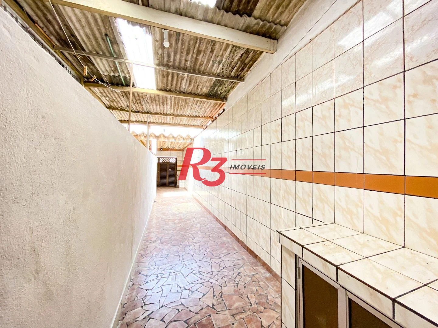 Casa com 2 dormitórios à venda, 102 m² por R$ 630.000,00 - Marapé - Santos/SP