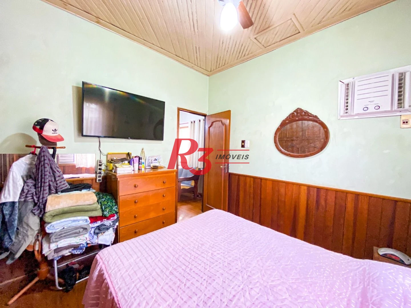 Casa com 2 dormitórios à venda, 102 m² por R$ 630.000,00 - Marapé - Santos/SP