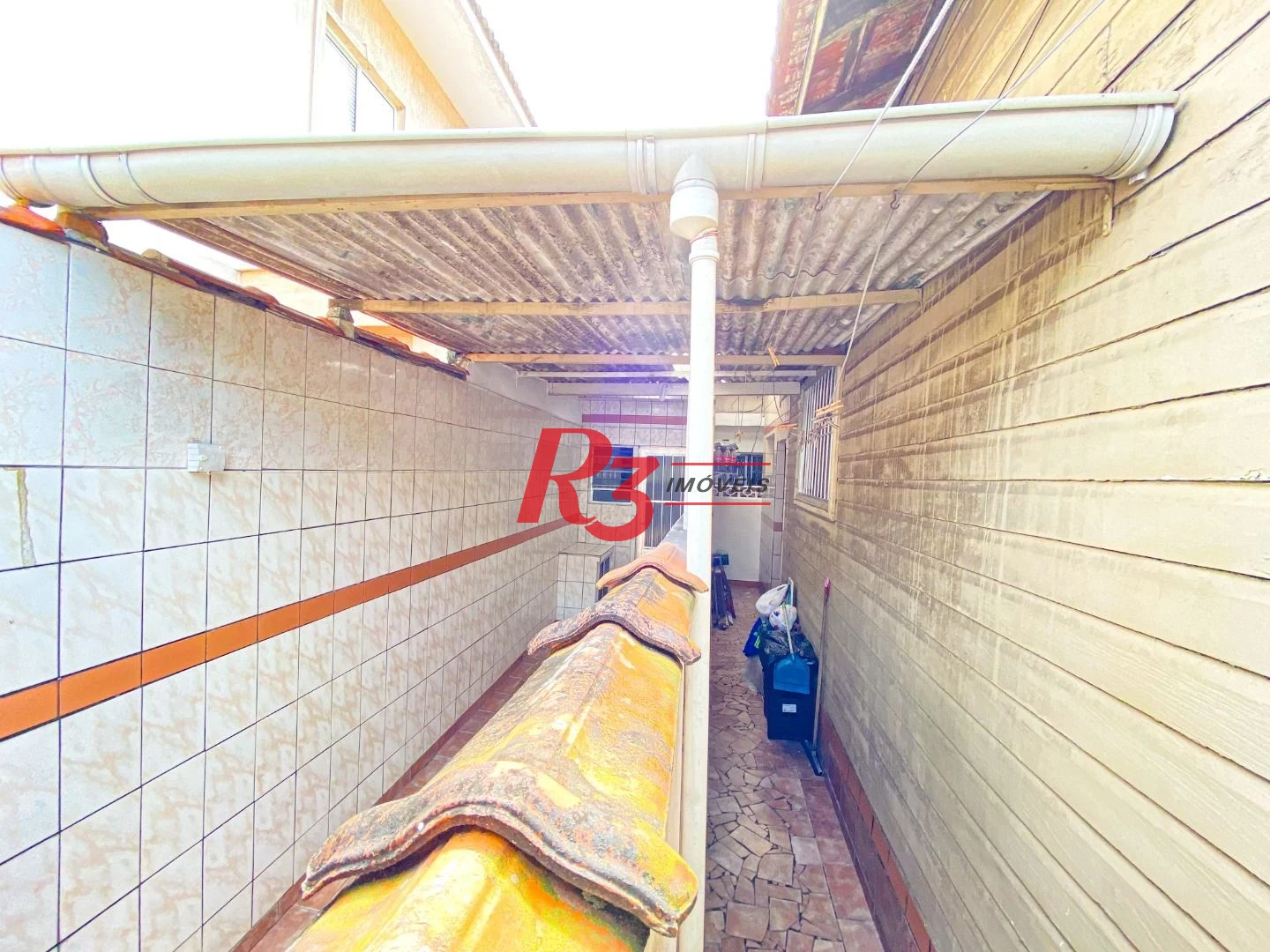 Casa com 2 dormitórios à venda, 102 m² por R$ 630.000,00 - Marapé - Santos/SP