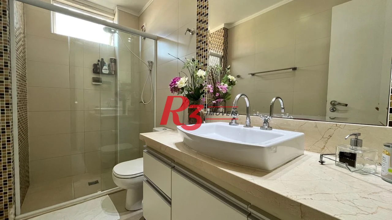 Apartamento com 3 dormitórios à venda, frente praia, 207 m² por R$ 1.020.000 - Pompéia - Santos/SP