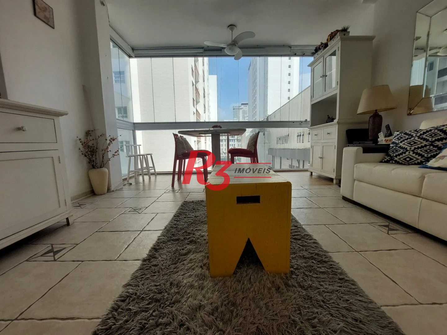 Apartamento com 2 dormitórios à venda, 92 m² por R$ 660.000,00 - Gonzaga - Santos/SP