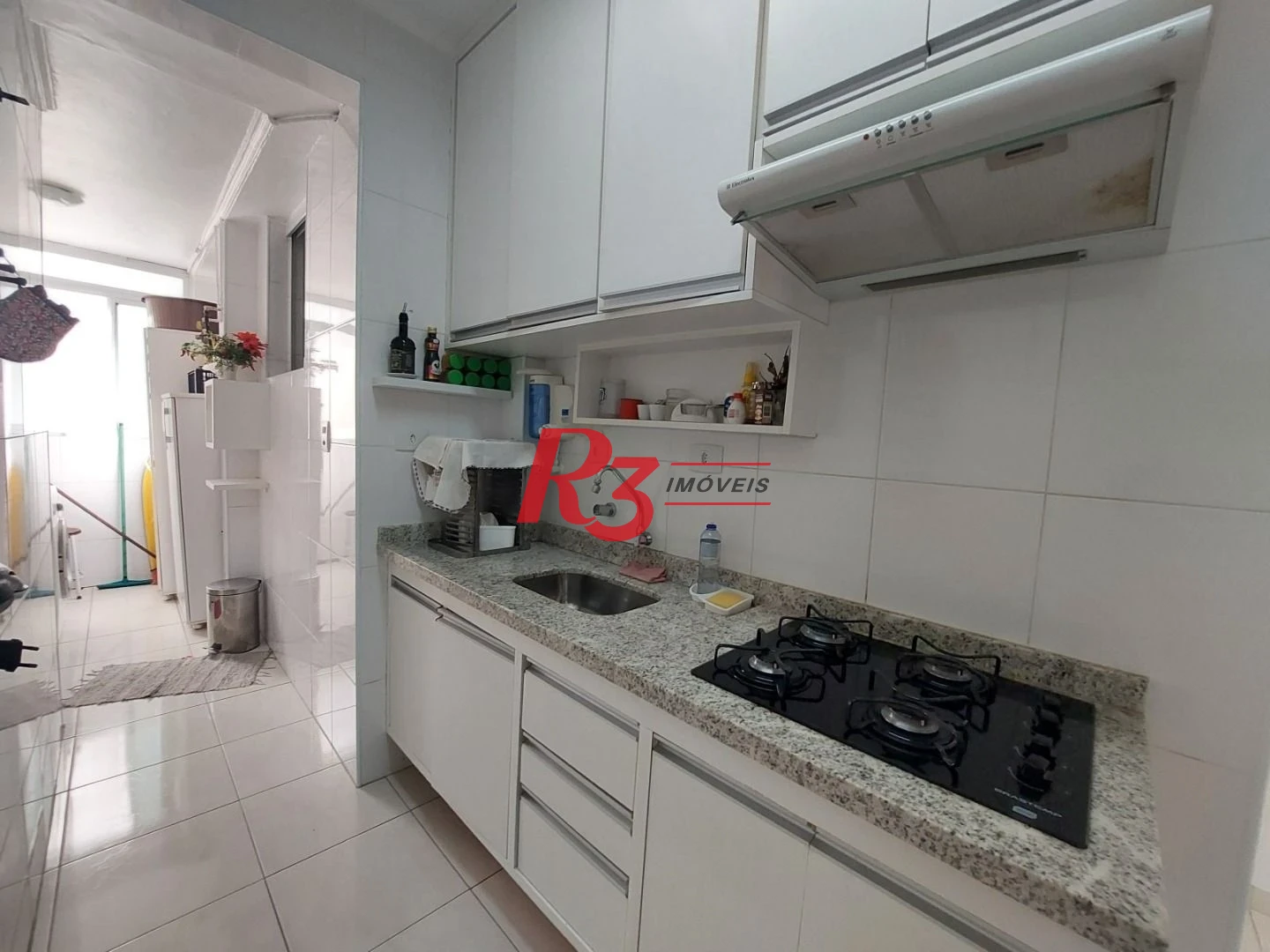 Apartamento com 2 dormitórios à venda, 92 m² por R$ 660.000,00 - Gonzaga - Santos/SP